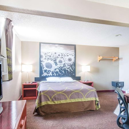 ซูเปอร์ 8 บาย วินด์แฮม เจมส์ทาวน์ Motel ภายนอก รูปภาพ