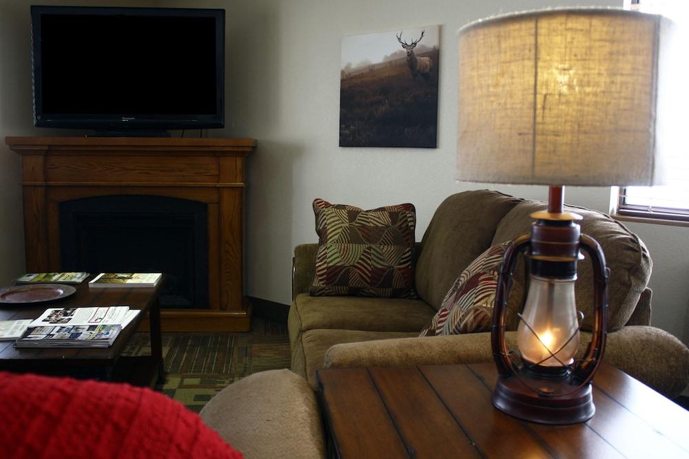 ซูเปอร์ 8 บาย วินด์แฮม เจมส์ทาวน์ Motel ภายนอก รูปภาพ