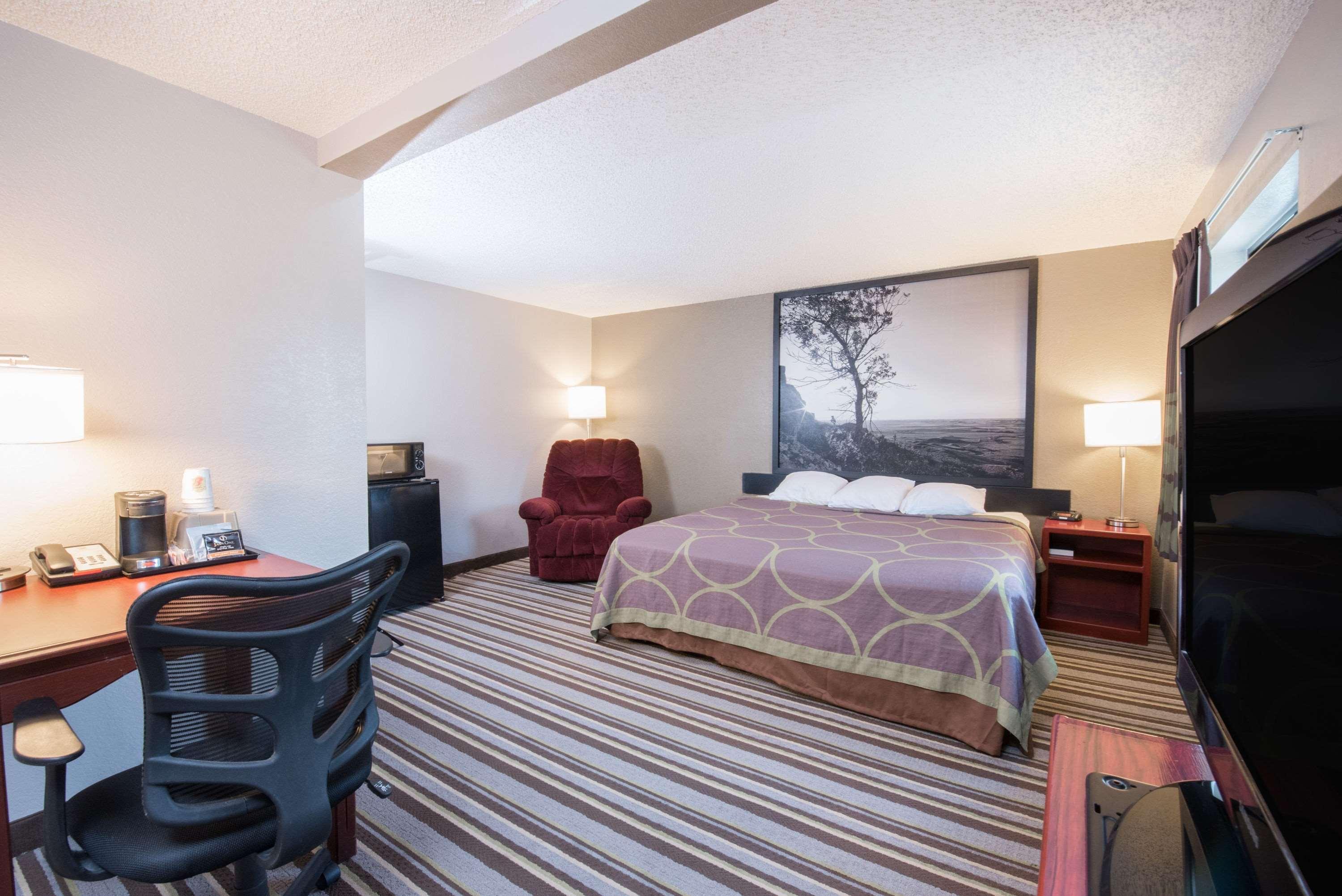 ซูเปอร์ 8 บาย วินด์แฮม เจมส์ทาวน์ Motel ภายนอก รูปภาพ